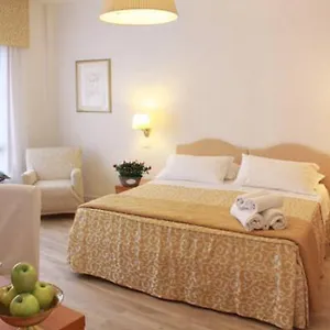 Residenza Giacomuzzi 3*, Местре Италия